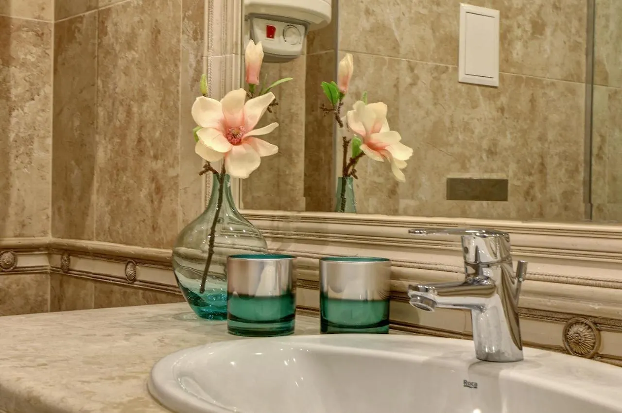 Luxury Center Apartments In Grand Karavel Warna