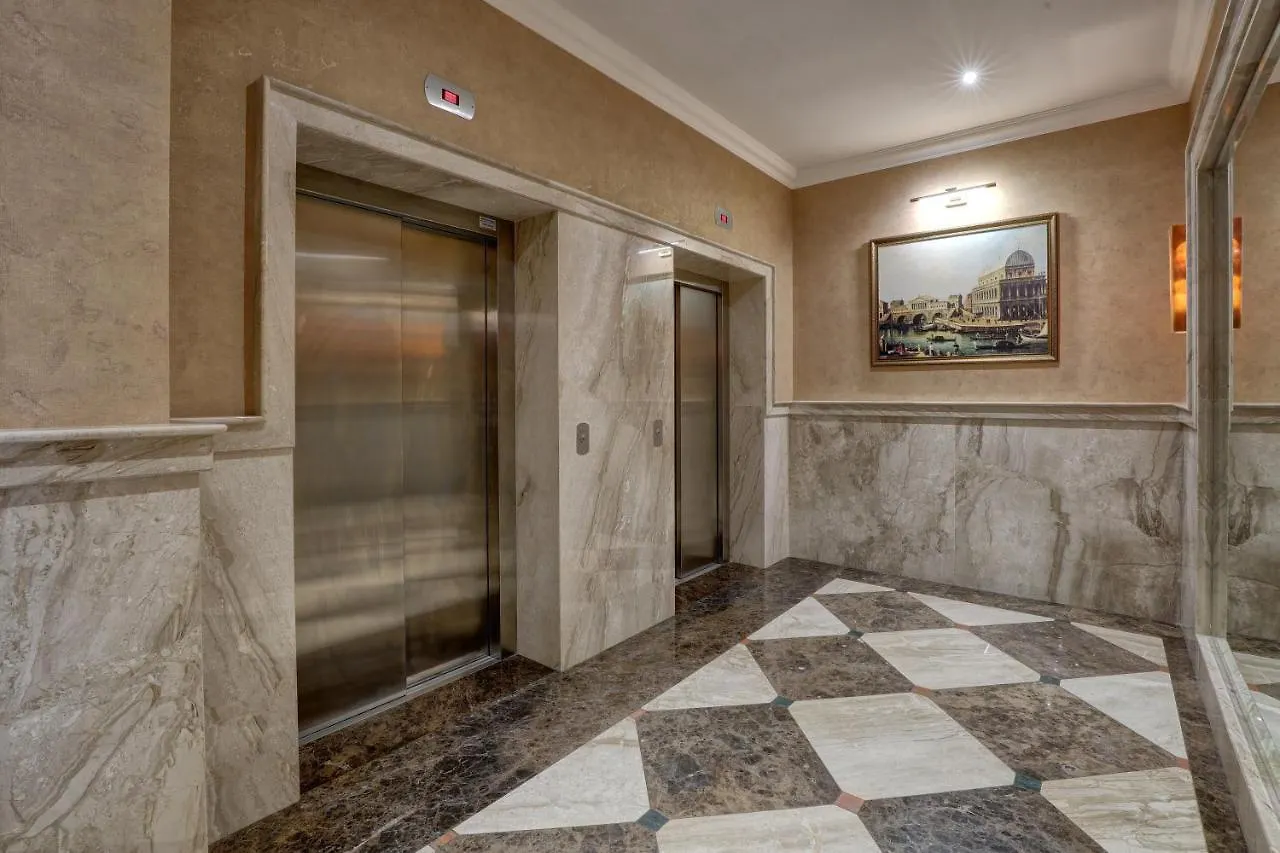 Luxury Center Apartments In Grand Karavel Warna